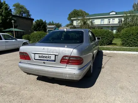 Mercedes-Benz E 200 1996 года за 2 500 000 тг. в Алматы – фото 5