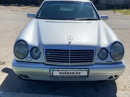 Mercedes-Benz E 200 1996 года за 2 500 000 тг. в Алматы – фото 7