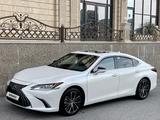 Lexus ES 250 2022 года за 22 500 000 тг. в Алматы