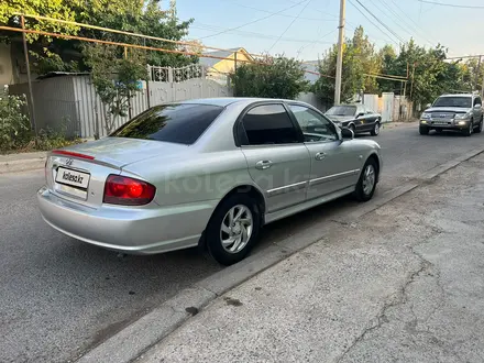 Hyundai Sonata 2004 года за 2 650 000 тг. в Шымкент – фото 4