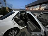 Toyota Camry 2001 годаүшін3 000 000 тг. в Усть-Каменогорск – фото 3