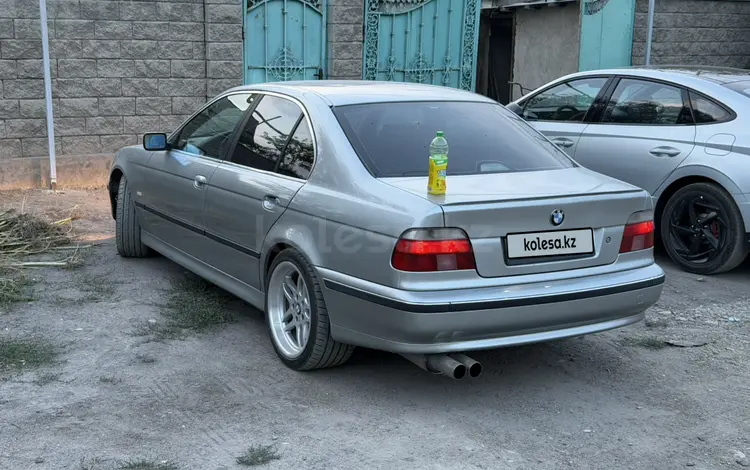 BMW 525 1999 года за 2 900 000 тг. в Алматы