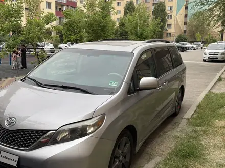 Toyota Sienna 2012 года за 11 300 000 тг. в Алматы – фото 5