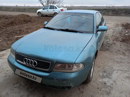 Audi A4 1999 года за 1 800 000 тг. в Уральск – фото 4