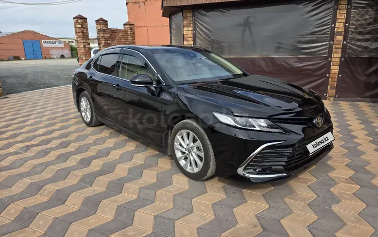 Toyota Camry 2023 года за 14 600 000 тг. в Павлодар