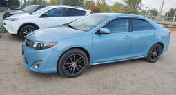 Toyota Camry 2012 года за 4 800 000 тг. в Актобе