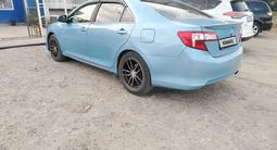 Toyota Camry 2012 года за 4 800 000 тг. в Актобе – фото 4