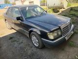 Mercedes-Benz E 200 1991 года за 650 000 тг. в Степногорск – фото 2