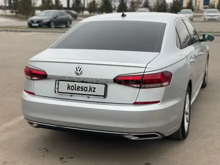 Volkswagen Passat 2020 года за 11 000 000 тг. в Астана – фото 3