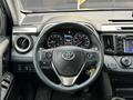 Toyota RAV4 2017 года за 8 450 000 тг. в Атырау – фото 11