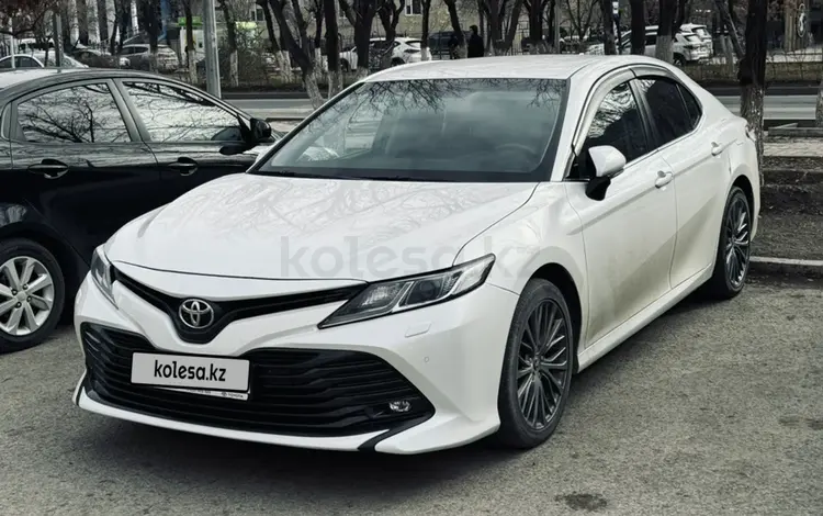 Toyota Camry 2019 года за 12 999 999 тг. в Атырау