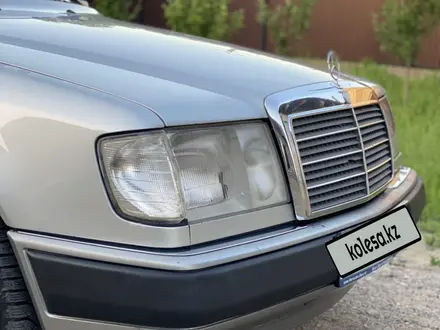 Mercedes-Benz E 230 1991 года за 2 800 000 тг. в Алматы – фото 18