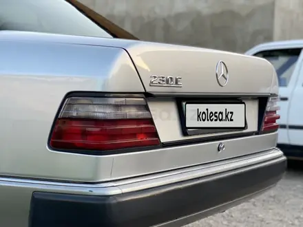 Mercedes-Benz E 230 1991 года за 2 800 000 тг. в Алматы – фото 19