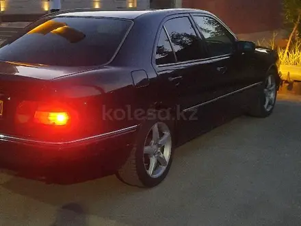Mercedes-Benz E 280 1996 года за 1 290 000 тг. в Кызылорда – фото 4