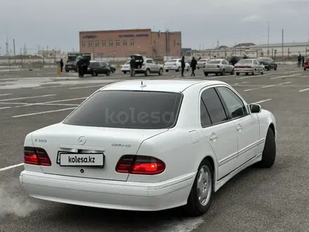 Mercedes-Benz E 320 2001 года за 6 000 000 тг. в Атырау – фото 7