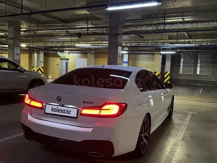 BMW 530 2022 года за 25 500 000 тг. в Астана – фото 3