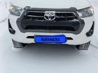 Toyota Hilux 2021 годаfor17 700 000 тг. в Актобе