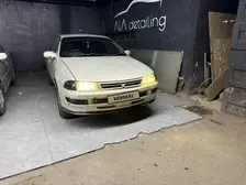 Toyota Carina, 1995