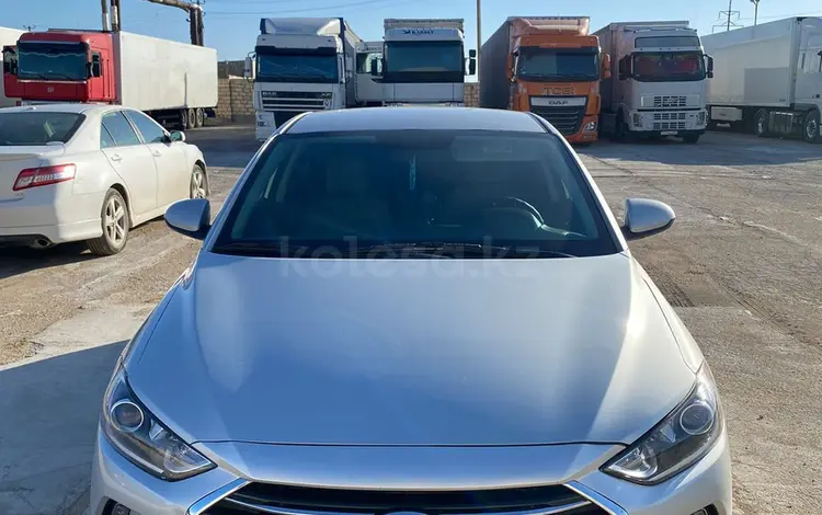 Hyundai Elantra 2016 года за 5 500 000 тг. в Актау