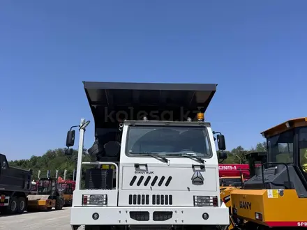Sinotruk Sitrak  Карьерный самосвал ZZ5707V384L 2026 года в Караганда – фото 2