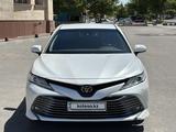 Toyota Camry 2018 года за 13 400 000 тг. в Шымкент