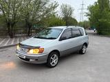 Toyota Ipsum 1998 года за 2 400 000 тг. в Алматы