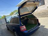 Volkswagen Passat 2002 годаүшін2 800 000 тг. в Алматы
