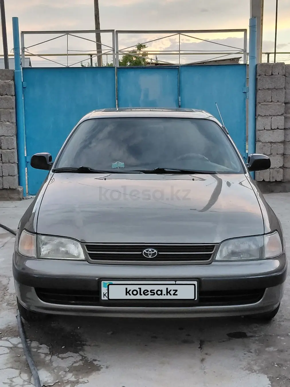 Toyota Carina E, 1995