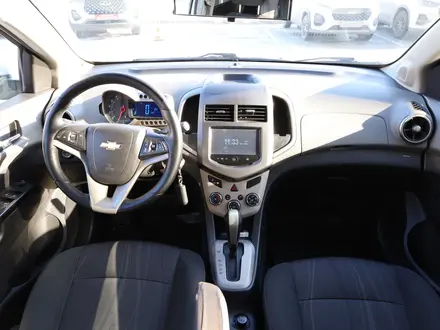 Chevrolet Aveo 2014 года за 3 690 000 тг. в Астана – фото 17