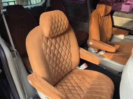 Kia Carnival 2017 года за 12 000 000 тг. в Алматы – фото 7