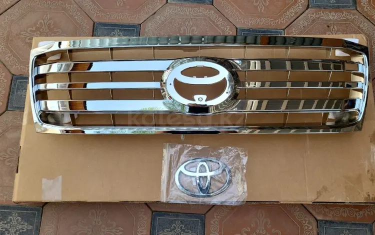Решетка радиатора хром на Land Cruiser 100 за 30 000 тг. в Астана