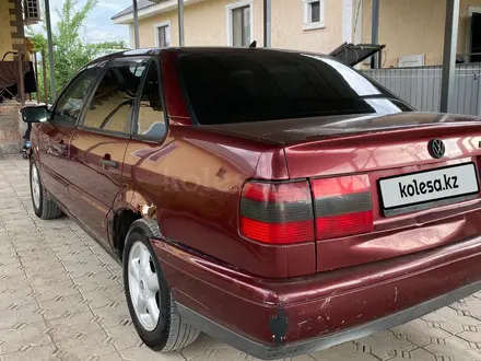 Volkswagen Passat 1994 года за 888 000 тг. в Алматы