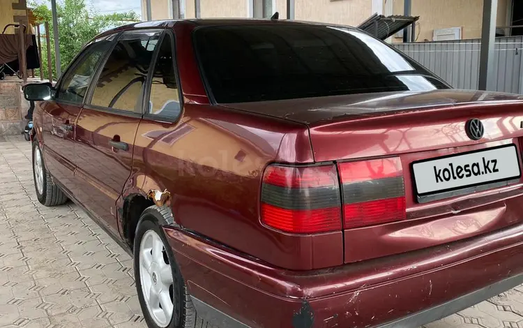Volkswagen Passat 1994 года за 888 000 тг. в Алматы