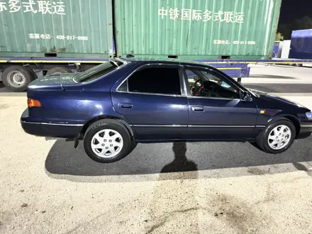 Toyota Camry 1997 года за 3 000 000 тг. в Жаркент – фото 3