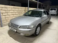 Toyota Camry, 1998
