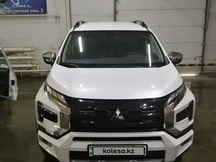 Mitsubishi Xpander Cross 2023 года за 13 500 000 тг. в Семей