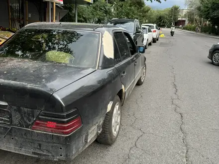 Mercedes-Benz E 320 1994 года за 1 150 000 тг. в Алматы – фото 4