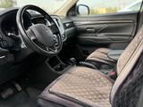 Mitsubishi Outlander 2015 годаүшін8 650 000 тг. в Алматы – фото 5