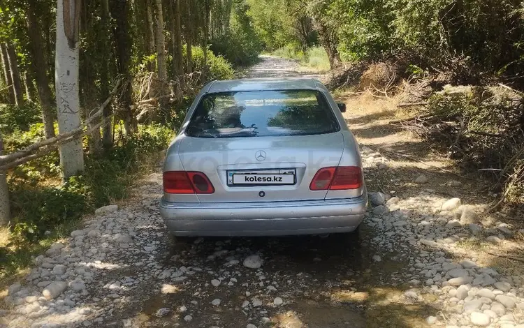 Mercedes-Benz E 280 1996 года за 2 200 000 тг. в Шымкент