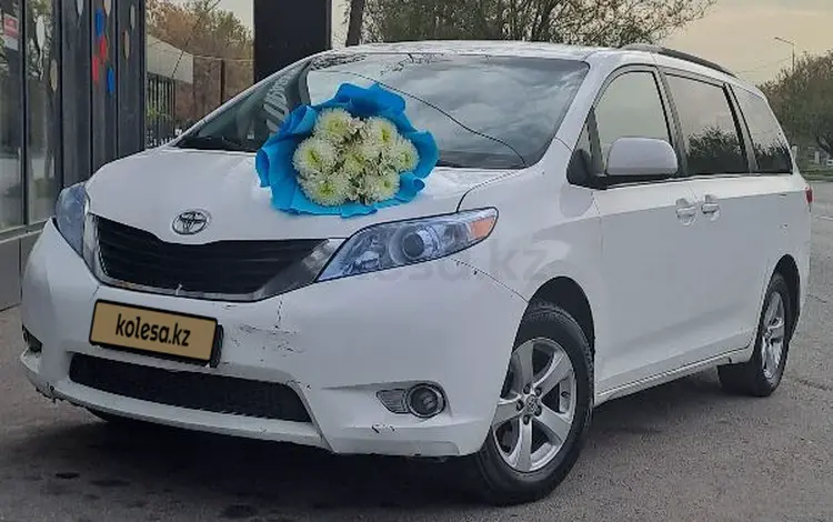 Toyota Sienna 2011 года за 8 000 000 тг. в Актобе