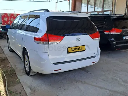 Toyota Sienna 2011 года за 8 000 000 тг. в Актобе – фото 4