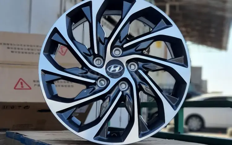 Hyundai R17 5*114.3 за 220 000 тг. в Алматы