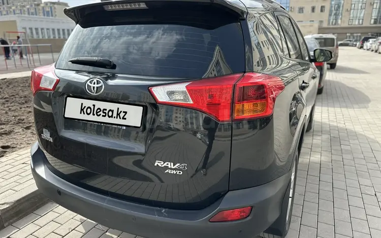 Toyota RAV4 2014 года за 9 900 000 тг. в Усть-Каменогорск