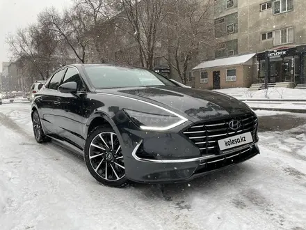 Hyundai Sonata 2020 года за 12 500 000 тг. в Астана