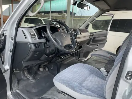 Toyota Hiace 2007 года за 10 950 000 тг. в Алматы – фото 2