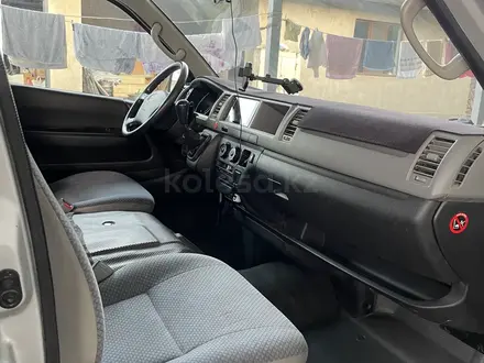 Toyota Hiace 2007 года за 10 950 000 тг. в Алматы – фото 15