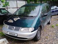 Volkswagen Sharan 1996 года за 1 500 000 тг. в Шымкент
