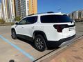 GMC Acadia 2021 г.