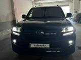 Toyota Land Cruiser 2018 годаfor41 000 000 тг. в Шымкент – фото 2