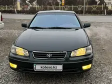 Toyota Camry, 1999